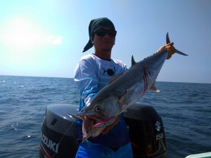 abang-amir-dengan-ikan-tenggiri